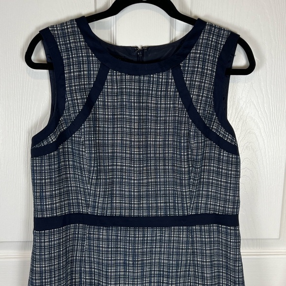 Talbots Navy and White Sleeveless Dress - Picture 4 of 9